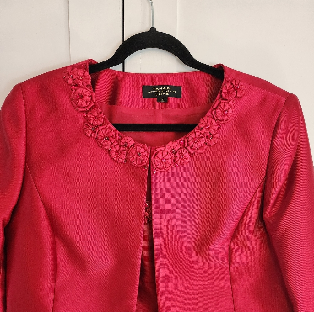 Elegant Red Dress and Jacket Set - Picture 5 of 7